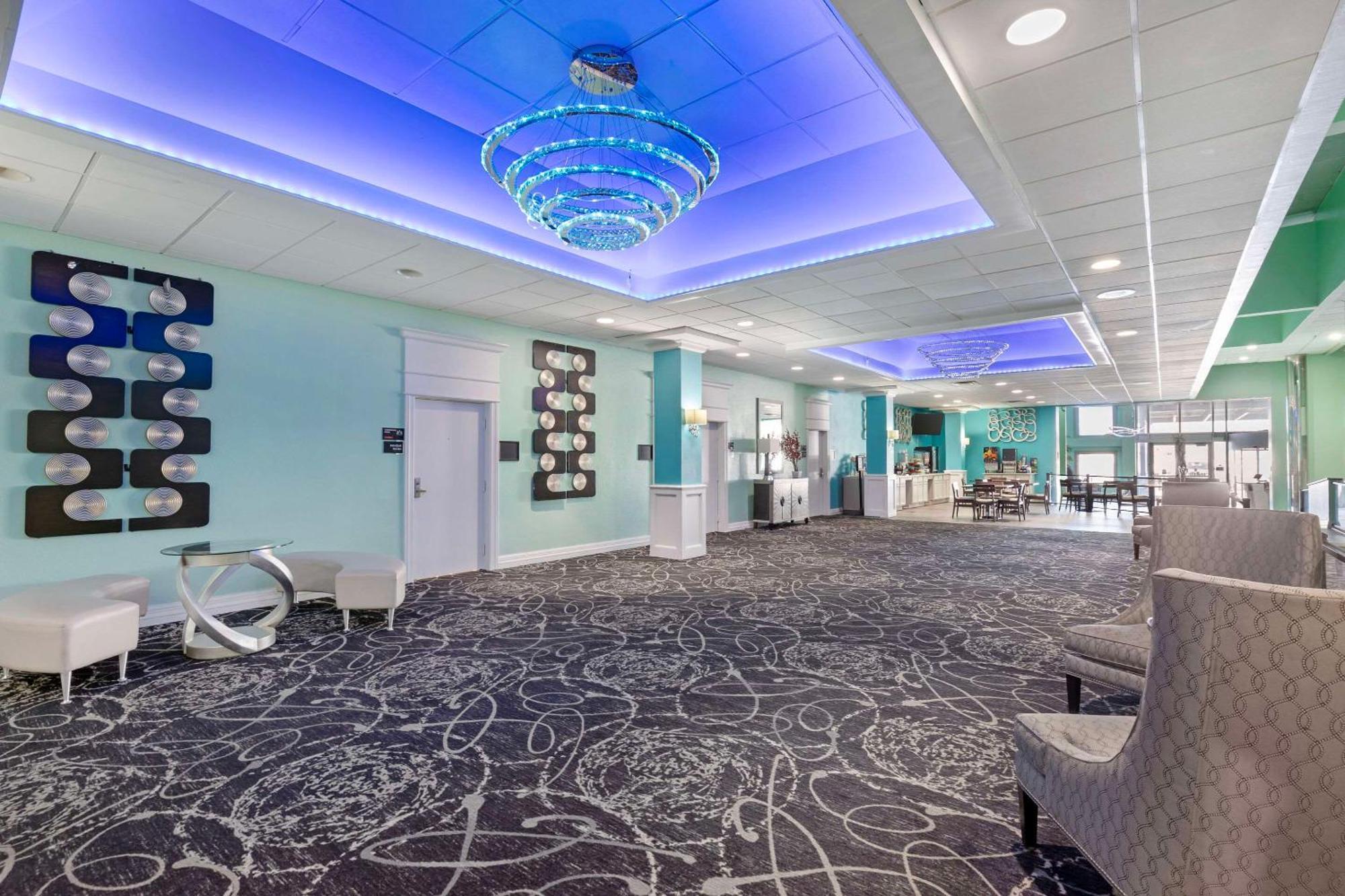 Clarion Inn Des Moines Airport Exterior photo