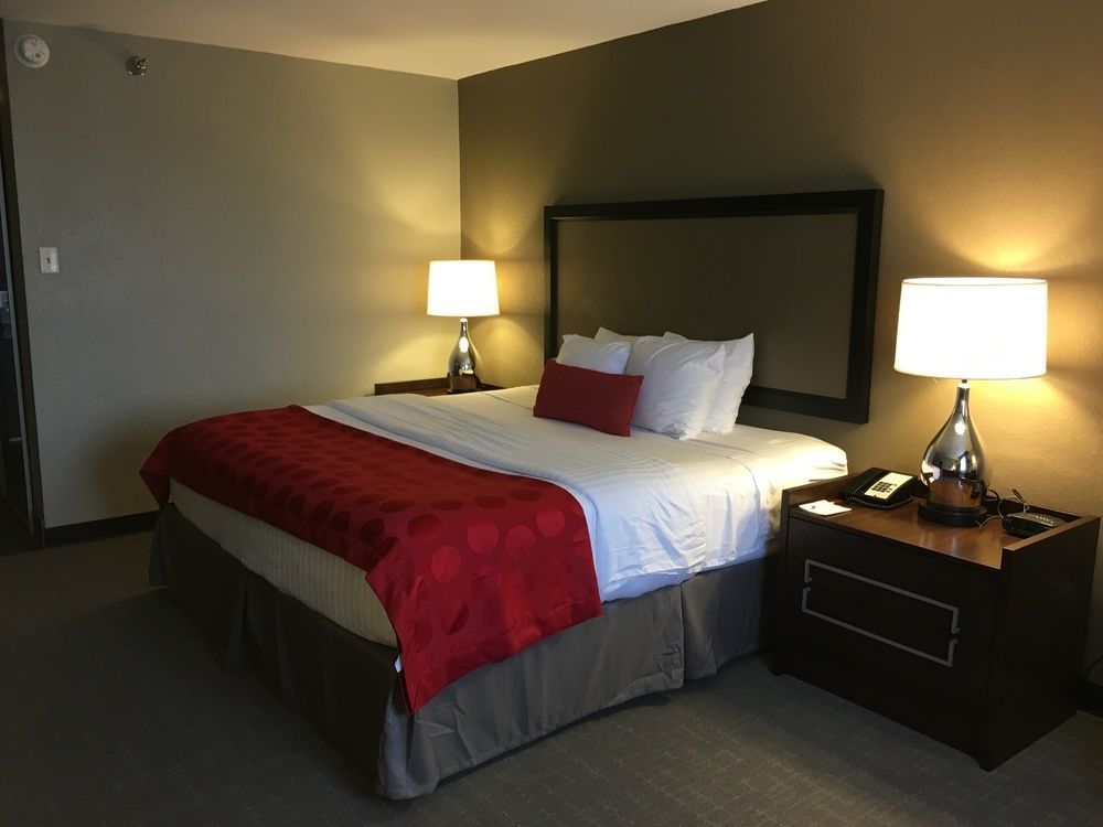 Clarion Inn Des Moines Airport Exterior photo